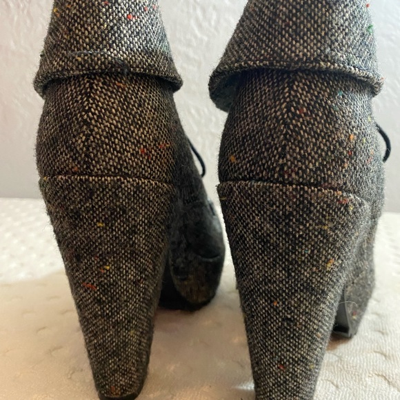 BLOWFISH Blowfish Womens Herringbone Platform Booties - Picture 14 of 16